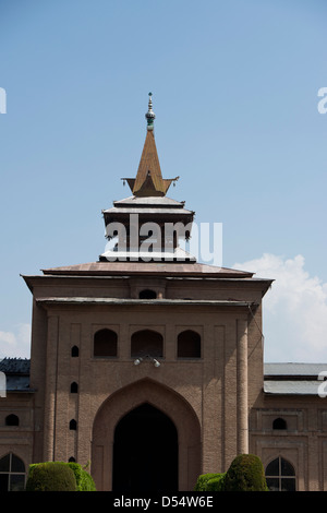 Fassade der Moschee, Jamia Masjid, Srinagar, Jammu und Kaschmir, Indien Stockfoto