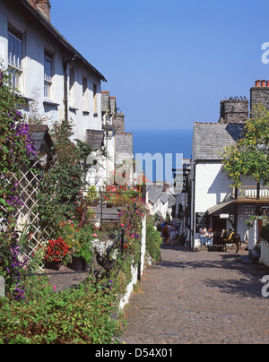 Gepflasterten Hauptstraße in Clovelly, Torridge Bezirk, Devon, England, Vereinigtes Königreich Stockfoto