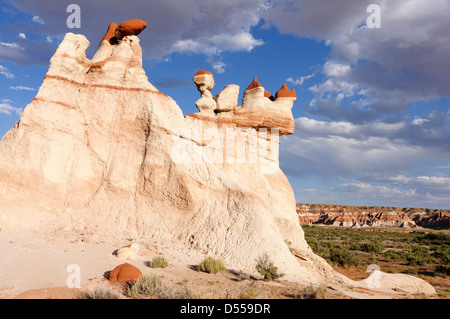 Die atemberaubende Landschaft des „Blue Canyon“ mit seinen seltsam geformten, bunten Hoodoos, Felsspitzen und Sandsteinformationen, Arizona, USA Stockfoto