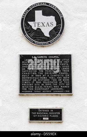 Die Texas Historical Commission-Plakette an der La Lomita Kapelle in der Nähe von Mission, Texas, USA. Stockfoto