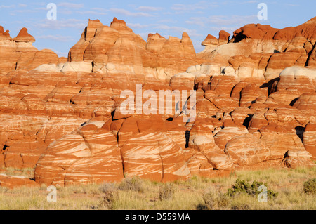 Die atemberaubende Landschaft des „Blue Canyon“ mit seinen seltsam geformten, bunten Hoodoos, Felsspitzen und Sandsteinformationen, Arizona, USA Stockfoto