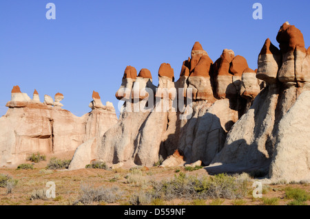 Die atemberaubende Landschaft des „Blue Canyon“ mit seinen seltsam geformten, bunten Hoodoos, Felsspitzen und Sandsteinformationen, Arizona, USA Stockfoto