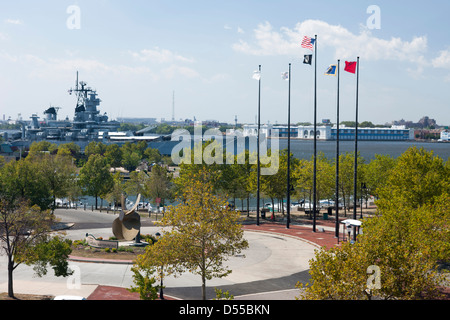 SCHLACHTSCHIFF NEW JERSEY MUSEUM WATERFRONT CAMDEN NEUES JERSEY USA Stockfoto