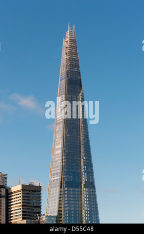 Der Shard (aka Shard of Glass oder London Bridge Tower), 95-geschossiges Hochhaus, entworfen von Renzo Piano, London, England, UK Stockfoto