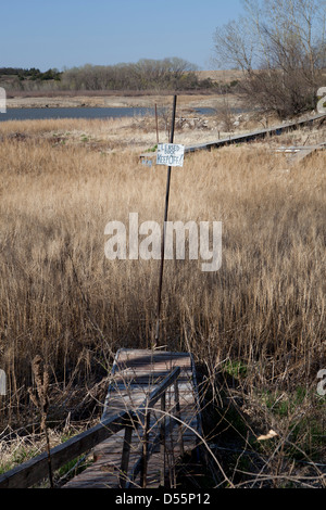 Ein Schild sagt: verpachtet Dock, halten aus!, Kansas, USA Stockfoto