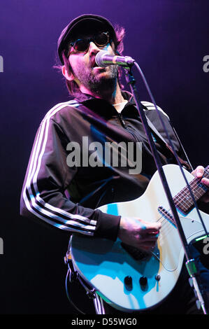 Brighton, UK. 25. März 2013. Aale spielt Brighton Dome am 25.03.2013 im Brighton Dome, Brighton.  Personen im Bild: Mark Oliver Everett (aka E). Bild von Julie Edwards / Alamy Live News Stockfoto