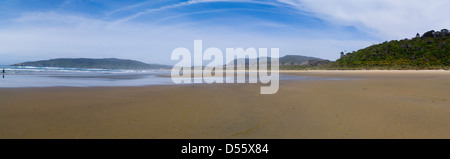 Fuß am Waipati Strand in der Nähe von Kathedrale Höhlen, The Catlins Clutha, Neuseeland. Stockfoto