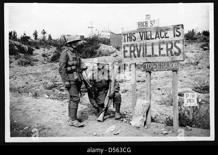 Aufgrund moderner Artillerie müssen erfassten Dörfer mit einem Schild gekennzeichnet werden Stockfoto