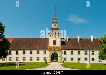 Uhrturm des alten Schleißheim Palace, Oberschleißheim, Bayern, Deutschland Stockfoto