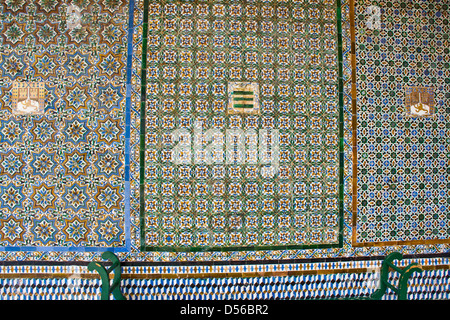 Azulejos keramische Fliesen design pattern Casa de Pilatos Sevilla Andalusien Andalusien Spanien Europa Stockfoto