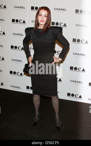 Schauspielerin Priscilla Presley besucht das Museum für Gegenwartskunst der - MOCAs alljährlichen Gala "The Artist Museum Happening" MOCA Grand Avenue in Los Angeles, USA, 13. November 2010. Foto: Hubert Boesl Stockfoto