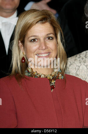 Prinzessin Maxima der Niederlande besucht die Einweihung des neuen Professors der Prinz Claus Stuhl 2009/2011 am International Institute of Social Studies in den Haag, die Niederlande, 30. März 2010. Prinzessin Maxima ist Vorsitzende des Prinzen Claus Chair. Foto: Patrick van Katwijk Stockfoto