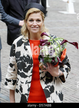 Kronprinzessin Maxima der Niederlande besucht die Königinnentag (Koninginnedag) Feierlichkeiten in Wemeldinge, den Niederlanden, 30. April 2010. Foto: Patrick van Katwijk Stockfoto