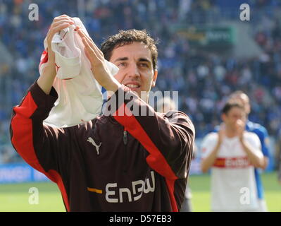 Stuttgarter Roberto Hilbert nach deutschen Bundesliga Spiel TSG Hoffenheim Vs VfB Stuttgart im Rhein-Neckar-Arena in Sinsheim, Deutschland, 8. Mai 2010. Foto: Bernd Weissbrod Stockfoto