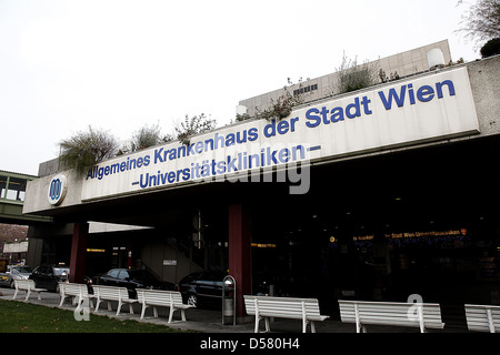 Gesamtansicht der Allgemeines Krankenhaus der Stadt Wien Krankenhaus (AKH) wo George Michael derzeit behandelt wird. Wien, Stockfoto