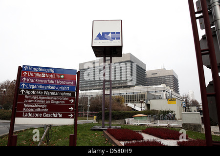 Gesamtansicht der Allgemeines Krankenhaus der Stadt Wien Krankenhaus (AKH) wo George Michael derzeit behandelt wird. Wien, Stockfoto