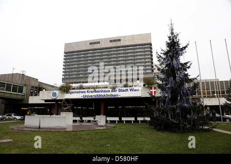 Gesamtansicht der Allgemeines Krankenhaus der Stadt Wien Krankenhaus (AKH) wo George Michael derzeit behandelt wird. Wien, Stockfoto