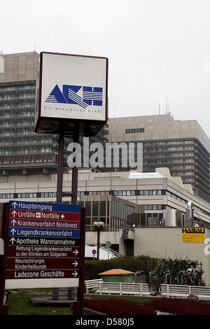 Gesamtansicht der Allgemeines Krankenhaus der Stadt Wien Krankenhaus (AKH) wo George Michael derzeit behandelt wird. Wien, Stockfoto