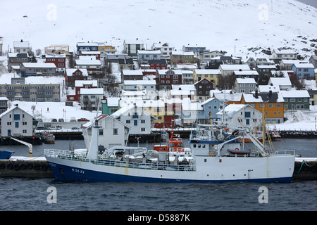 Honningsvag Hafen und traditionellen Holzhäusern Finnmark-Norwegen-Europa Stockfoto