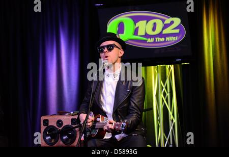 Bala Cynwyd, Pennsylvania, USA. 26. März 2013. RICKY REED des Arbeitskreises "Wallpaper", die live im Q102 IHeartRadio Theater in Bala Cynwyd PA (Credit Bild: Credit: Ricky Fitchett/ZUMAPRESS.com/Alamy Live News) Stockfoto