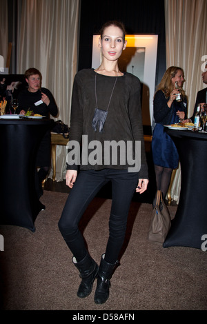 Sarah Brandner (Freundin von Fußballer Bastian Schweinsteiger) bei "Schoenes Hamburg" Event im George Hotel. Hamburg, Stockfoto