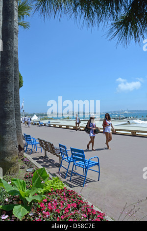 Beach Promenade, Cannes, Côte d ' Azur, Alpes-Maritimes, Provence-Alpes-Côte d ' Azur, Frankreich Stockfoto