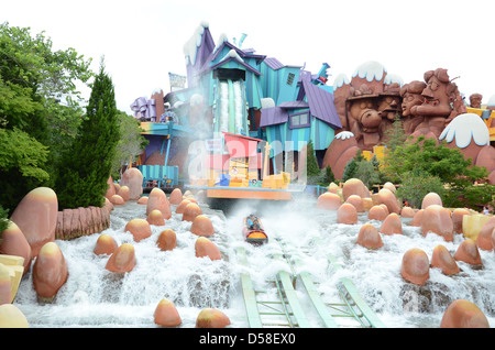 Dudley Right ist Ripsaw Falls Wildwasserbahn Islands of Adventure, Universal Orlando Resort in Florida. Stockfoto