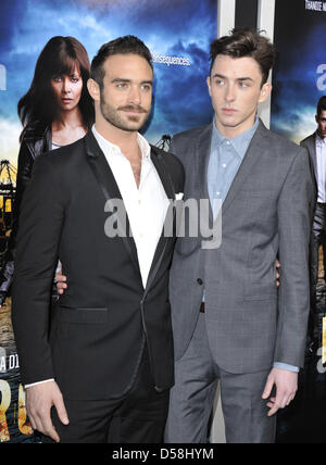 Hollywood, Kalifornien, USA. 26. März 2013. 26. März 2013 - Los Angeles, Kalifornien, USA - Joshua Sasse, Matthew Beard Teilnahme an der Los Angeles-Premiere von "Rogue" Arclight Cinerama Dome in Hollywood, Kalifornien am 26. März 2013 statt. 2012 (Bild Kredit: Kredit: D. Long/Globe Photos/ZUMAPRESS.com/Alamy Live-Nachrichten) Stockfoto