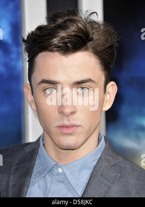 Hollywood, Kalifornien, USA. 26. März 2013. 26. März 2013 - Los Angeles, Kalifornien, USA - Matthew Beard Teilnahme an der Los Angeles-Premiere von "Rogue" Arclight Cinerama Dome in Hollywood, Kalifornien am 26. März 2013 statt. 2012 (Bild Kredit: Kredit: D. Long/Globe Photos/ZUMAPRESS.com/Alamy Live-Nachrichten) Stockfoto