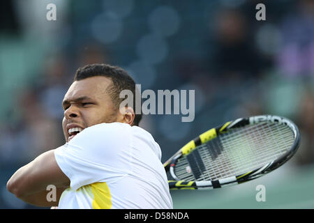 Miami, Florida, USA. 26. März 2013. Jo-Wilfried Tsonga Frankreichs in Aktion während der 9. Tag des Sony Open 2013. Bildnachweis: Mauricio Paiz / Alamy Live News Stockfoto