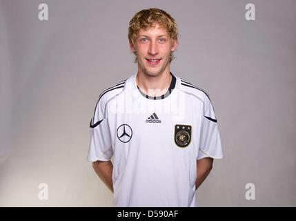 Ein deutscher Fußball-Bund (DFB) Handout Bild datiert 3. Juni 2010 Deutschland internationale Stefan Kiessling während ein DFB-Foto rufen in Frankfurt Main, Deutschland. Foto: DFB/OLIVER HURST / HANDOUT / redaktionelle Nutzung nur Stockfoto