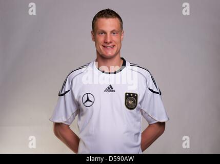 Ein deutscher Fußball-Bund (DFB) Handout Bild datiert 3. Juni 2010 Deutschland internationale Marcell Jansen während ein DFB-Foto rufen in Frankfurt Main, Deutschland. Foto: DFB/OLIVER HURST / HANDOUT / redaktionelle Nutzung nur Stockfoto