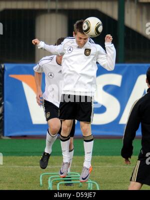 Deutsche Spieler Marko Marin während einer Trainingseinheit der deutschen Fußball-Nationalmannschaft im Super Stadium in Atteridgeville in der Nähe von Pretoria, Südafrika, 25. Juni 2010. Foto: Bernd Weissbrod Dpa +++(c) Dpa - Bildfunk +++ Stockfoto
