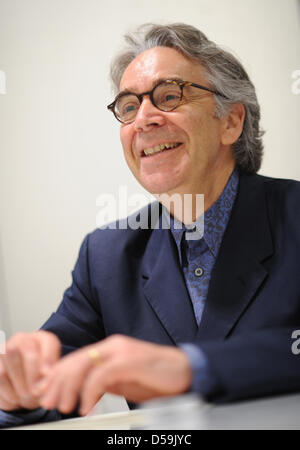 Kanadischer Komponist Howard Leslie Shore gibt ein Interview in München am 26. Juni 2010. Am 18. Oktober 1946 geboren, komponierte Ufer die Originalton zu mehr als 40 Filmen einschließlich "Der Herr der Ringe". Foto: Andreas Gebert Stockfoto