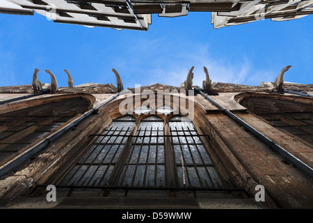 Wasserspeier der Kirche Saint-Séverin in Paris Stockfoto