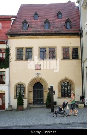 (Dpa-Datei) - ein Datei-Bild vom 6. August 2007 bietet einen Überblick über den letzten Wohnsitz des deutschen Reformators Matin Luther in Eisleben, Deutschland. Das Museum Luther letzter Wohnort, aufgeführt auf der Website Weltkulturerbeliste der UNESCO, wird restauriert und erweitert ab September 2010 auf. Bis dahin bleibt das Museum auf Luther, 10 November 1483 geboren und starb 18 Februar 1546 geöffnet. Foto: Stockfoto