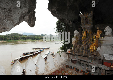 Die buddhistischen Höhle Pak Ou am Fluss Mekong in der Nähe von Luang Prabang, Laos Stockfoto