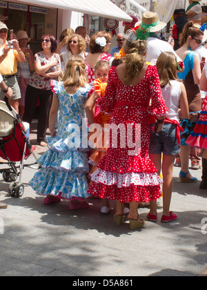 Tänzer in Kostüm Nerjas Festival von San Isidro. Stockfoto