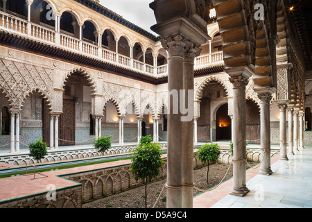 DDie Alcazar, maurischen Palast, Reales Alcazares, Innenhof der Jungfrauen, Patio de Las Huasaco, Sevilla, Spanien Stockfoto