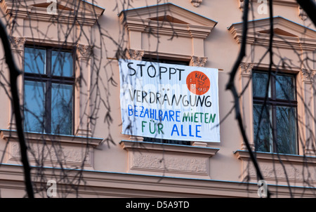 Berlin, Deutschland, Protest-Plakate auf Häuser in der Nachbarschaft Chamisso Stockfoto