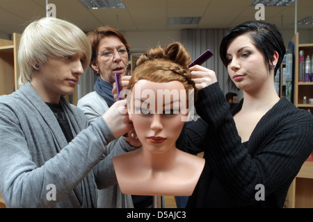flensburg, deutschland, friseur-ausbildung an der kammer flensburg