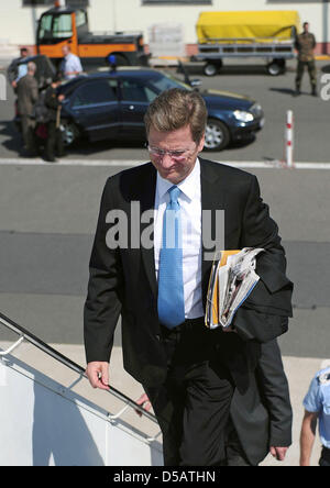 Der deutsche Außenminister Guido Westerwelle überlässt der deutsch-russischen Konsultationen aus Berlin, 14. Juli 2010. Foto: Hannibal Stockfoto