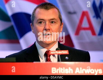 Willie Walsh, Chief Executive Officer (CEO) der Fluggesellschaft British Airways nimmt an einer Pressekonferenz in Berlin, Deutschland, 27. Juli 2010. Foto: Wolfgang Kumm Stockfoto