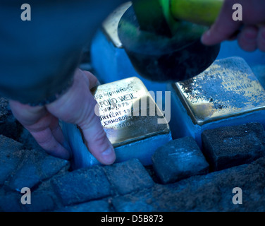 Berlin, Deutschland, Verlegung der Stolpersteine in Berlin-Charlottenburg Stockfoto