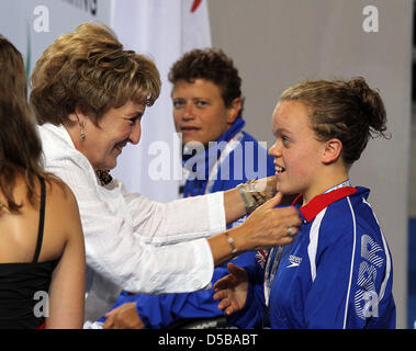 Niederländische Prinzessin Margriet besucht die Preisverleihung des Internationalen Paralympischen Komitee (IPC) Swimming World Cup 2010 in Pieter van Den Hoogenband Swimmingstadion in Eindhoven, Niederlande, 17. August 2010. Foto-Albert Nieboer / Niederlande, Stockfoto