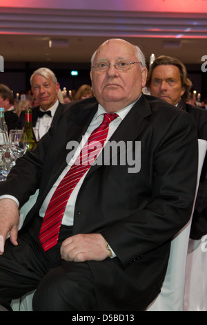 Michail Gorbatschow am Unesco Benefiz-Gala im Hotel Maritim Düsseldorf, Deutschland. -19.11.2011 Stockfoto