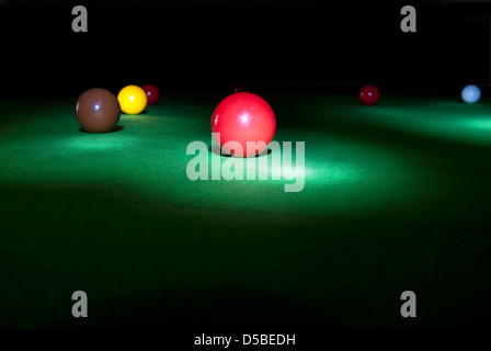 Snooker-Tisch und Kugeln Stockfoto