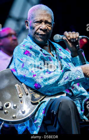 JLY 12, 2012 - die Legende des Blues, die B.B.King bei Ippodromo del Galoppo, Mailand, Italien führt Stockfoto