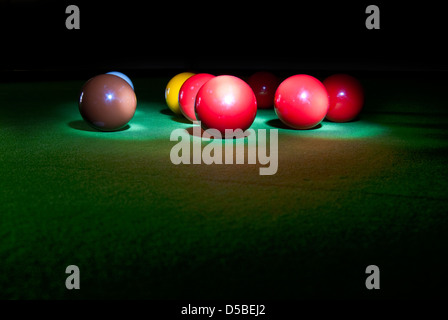 Snooker-Tisch und Kugeln Stockfoto