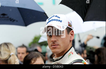 Deutsche Formel 1-Fahrer Adrian Suti von Team Force India nach dem belgischen Grand Prix auf der Rennstrecke von Spa-Francorchamps in Spa-Francorchamps, Belgien, 29. August 2010 abgebildet. Foto: Peter Steffen Stockfoto